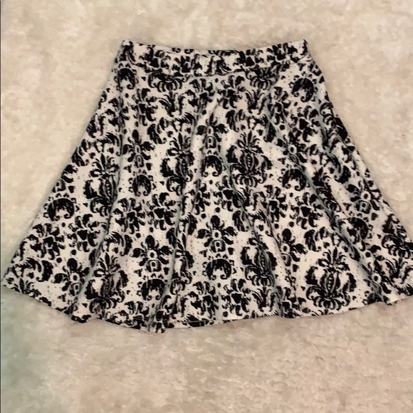 SUZY SHEIR pattern skirt - Picture 1 of 2